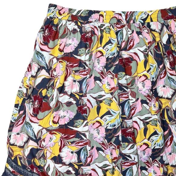 Torrid Plus Maxi Crinkle Gauze Hi-Low Pull On Colorful Floral Midi Maxi Skirt - Picture 9 of 12